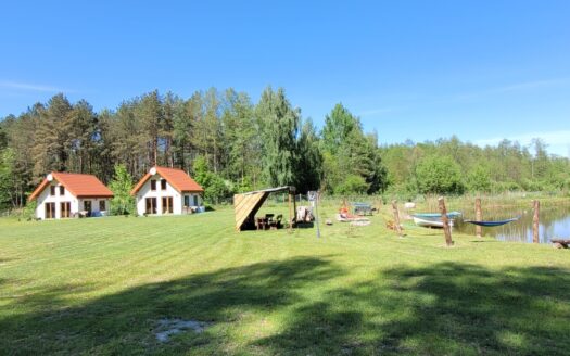 Sprzedam: 1ha + staw + 2 domki 35m2