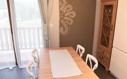 2 pokoje, aneks kuchenny, taras,  wyposażone