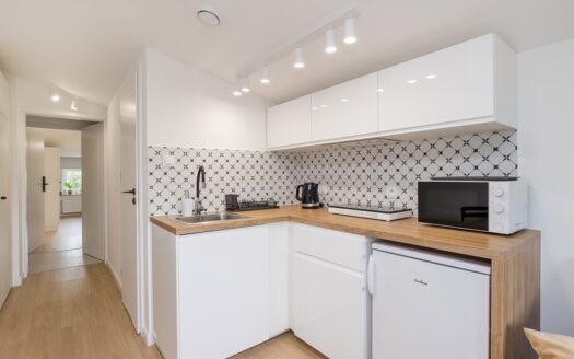 33 m² | 2 mikrokawalerki | ROI 8% / 14% | Bielany