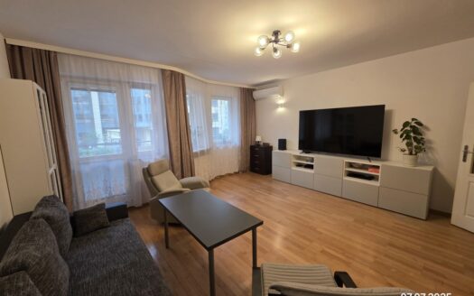 Sprzedam 2 pokojowe mieszkanie z garażem i piwnicą