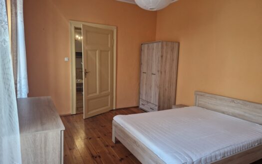 3 pokoje przy Brzeskiej 5 min od Dworca Głównego