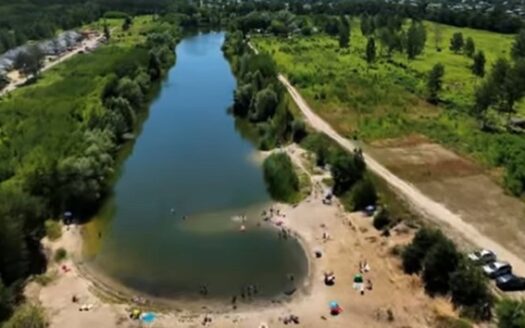 DZIAŁKA BUDOWLNA NAD PRYWATNYM JEZIOREM