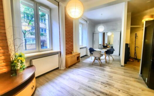 Po remoncie 2 pokoje Przy Bulwarach Nowa cena