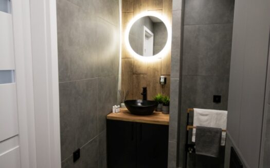 4 Pokoje + Kuchnia + Garaż-LSM, Świeżo po remoncie