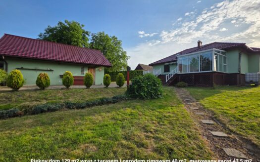 Piękny dom 129m2, garażem 43,5m2 oraz ogrodem 4564