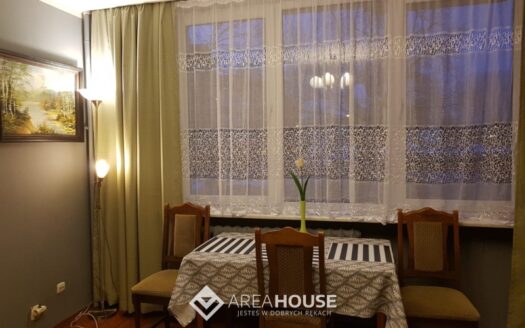 Ul. Wysockiego-Cicha kawalerka z oddzielną kuchnia