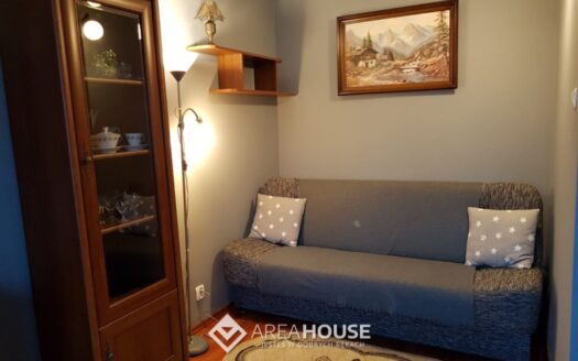 Ul. Wysockiego-Cicha kawalerka z oddzielną kuchnia