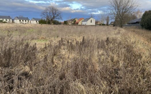 Sprzedam działkę budowlaną w Żernikach Małych