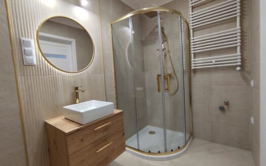 Mieszkanie 2-pok 42,52 m² balkon klima garaż kom