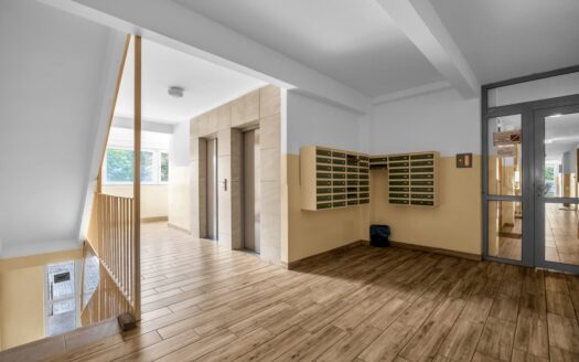 Bezpośrednio 2 pokoje 41.5m2 po remoncie