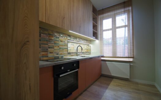 Mikołajczyka parter, 2 pokoje + pom gospodarcze