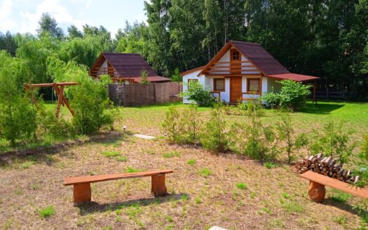 Sprzedam 2 domki nad jeziorem, mazury.