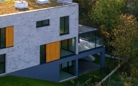 Nowoczesna willa w zielonej części Woli Justowskiej