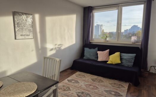 Przytulne i słoneczne 2-pokoje przy metrze Trocka