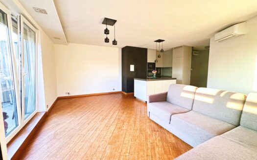 Bezpośrednio, Garaż, Balkon, Centrum ul. Tęczowa