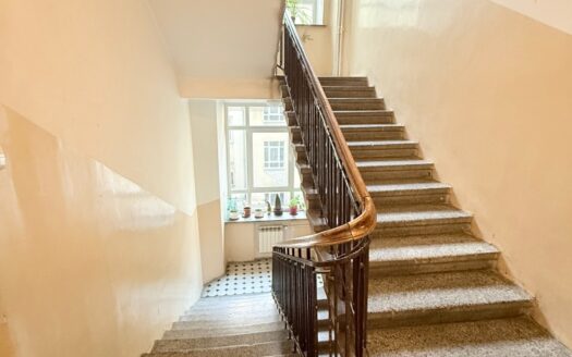 Kawalerka – Pałac Kultury, kamienica, BEZPOŚREDNIO