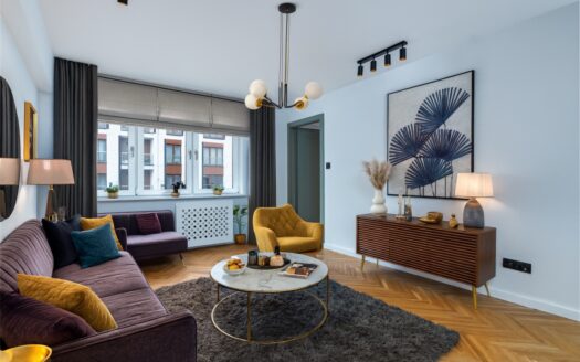 Bezpośrednio – 3 pokoje na Powiślu, po remoncie