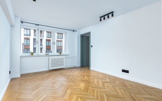 Bezpośrednio – 3 pokoje na Powiślu, po remoncie