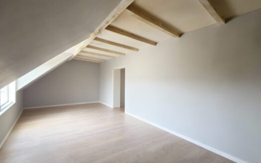 Z POWODU WYJAZDU OKAZYJNA SPRZDAŻ DOMU