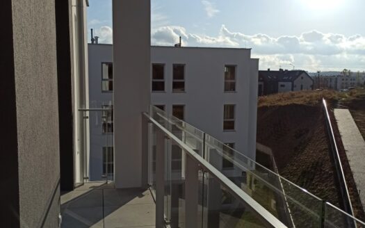 4 pokoje, 2 miejsca w hali nowe