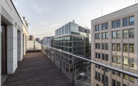 Mokotowska – Nowoczesna nadbudowa – 30 m2 taras