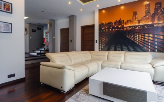 MIESZKANIE 148m²–TARAS 30m²–2POZIOMOWE–WYS STAND