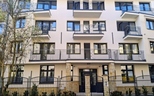 Krowodrza. Kamienica po rem. 2 pokoje. Taras