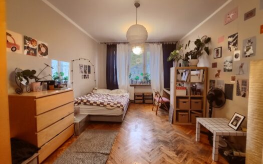 Stare Miasto 3 pokoje oddzielna kuchnia po remoncie