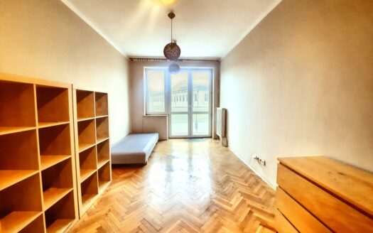 Stare Miasto 3 pokoje oddzielna kuchnia po remoncie