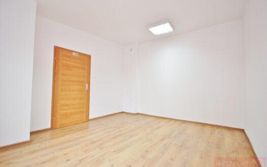 Lokal biurowy 59 m w ścisłym centrum Ostrowa Wlkp.