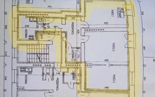 Duże 3-pok. kuchnia,2 balkony francuskie. Piwnica.