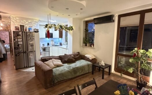 Przestronne 3-pokojowe mieszkanie z balkonem