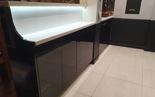 Apartament 93m, 2garaże, taras 30m, piwnica, klima