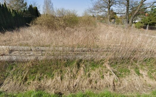 Działka budowlano-usługowa, Dobiesz, asfalt, media