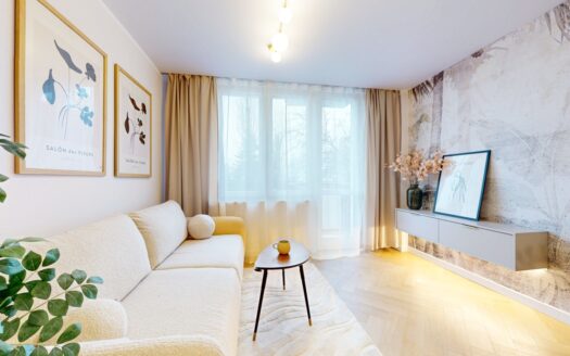 3 pokoje po remoncie, oddzielna kuchnia,Saska Kępa