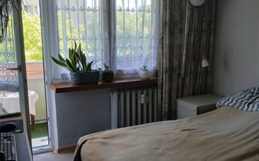 Sprzedam mieszkanie 3-pokoje +kuchnia + piwnica +