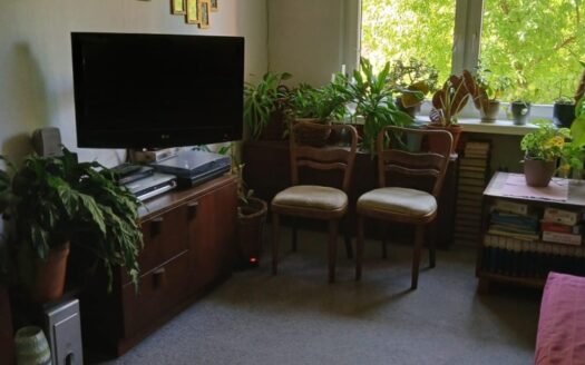 Sprzedam mieszkanie 3-pokoje +kuchnia + piwnica +