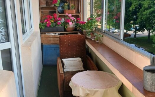 Sprzedam mieszkanie 3-pokoje +kuchnia + piwnica +