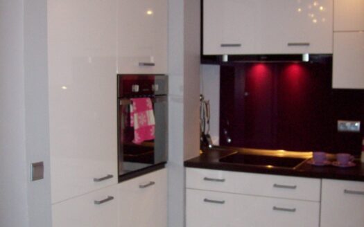 2 pokojowe, 52 m, wysoki standard, blisko metra.