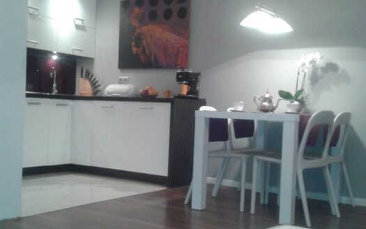 2 pokojowe, 52 m, wysoki standard, blisko metra.