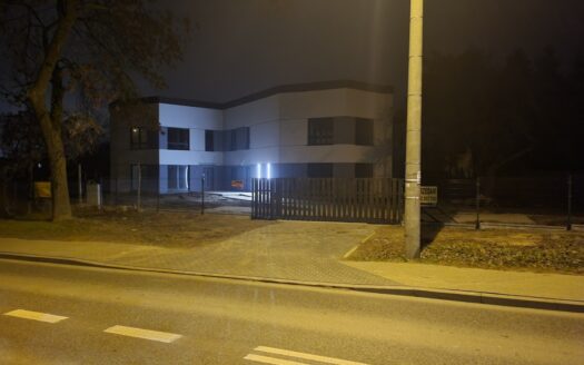 Jazgarzew do zamieszkania lub na działalność