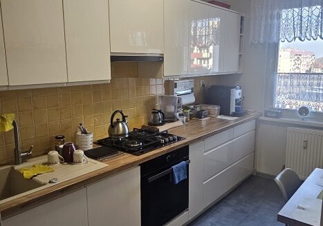 Mieszkanie trzy pokojowe Góra 53 m.kw