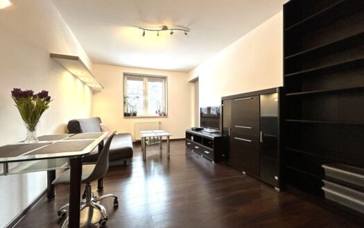 Sprzedam gotowe 2 pokojowe mieszkanie w Ząbkach.