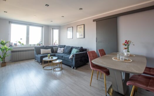 Mieszkanie z ogrodem i garażem, Łęknica