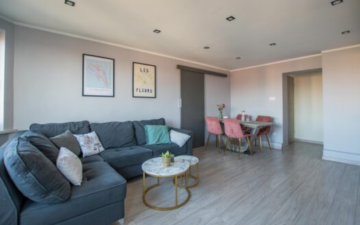 Mieszkanie z ogrodem i garażem, Łęknica