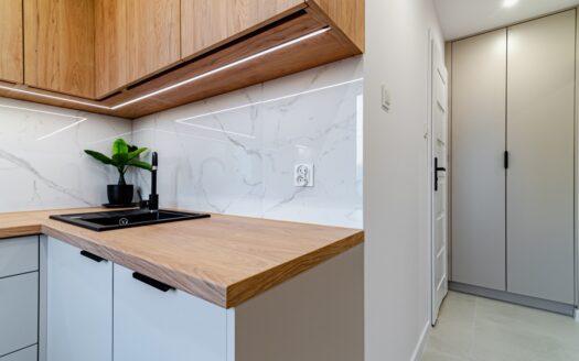 Po remoncie z windą i balkonem! Osobna kuchnia