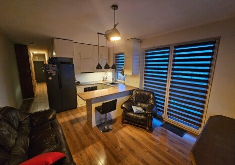 Sprzedam bezpośrednio mieszkanie 55m2 piąte piętro