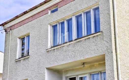 DWUKONDYGNACYJNY DOM W JAŚLE, UL. ŁUKASIEWICZA