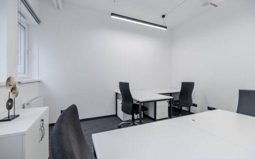 Biuro 89 mkw 3 gabinety/super układ