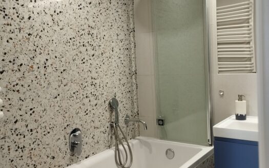 3 pok. mieszkanie nad jeziorem Garderoba + Widok